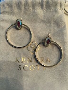 Stunning Iridescent Kendra Scott Hoops on Gold Plating